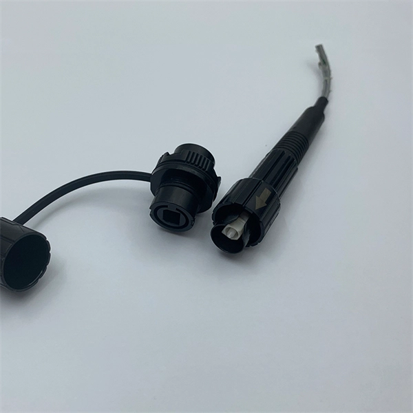 Comparison of Low Loss Performance of Waterproof Fiber Optic Connectors vs Copper Cables