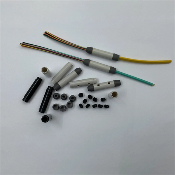 What are the parameters of an optical fiber sensor
