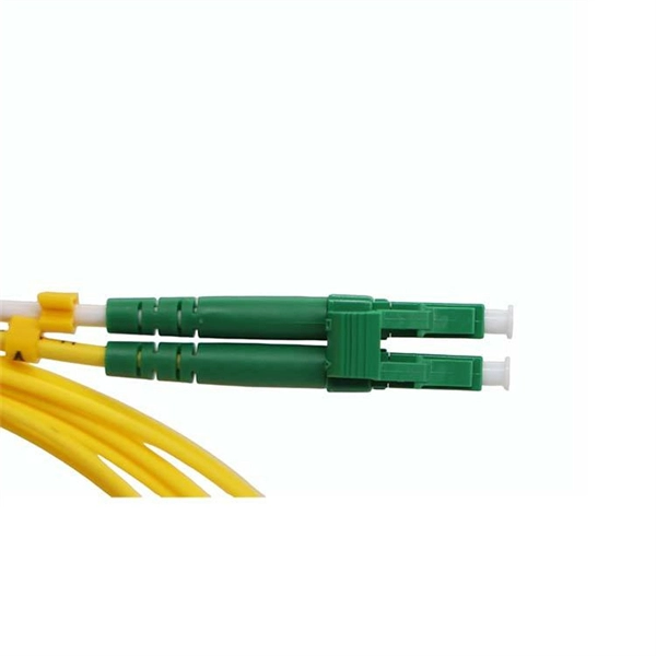 How to configure fiber optic cables for multiple switches